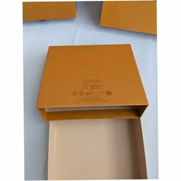 Authentic Louis Vuitton 1 Box for Wallet [ Price per Box]165-082625 - Picture 5 of 16